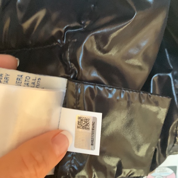 Moncler Black Shiny Vest Size (2) - Picture 3 of 5